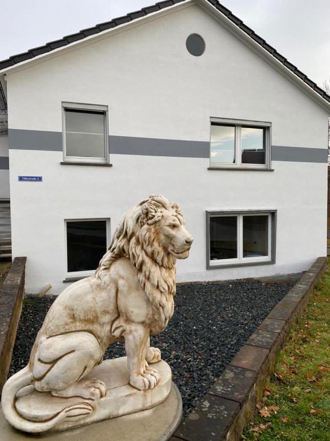 Familienfreundliche Ferienwohnung Anna Rollshausen Экстерьер фото